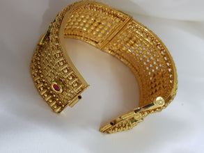 Regency Matte Gold Color Rajwadi Kara