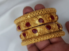 Rajwadi Divine Matte Golden Kara