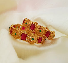 Rajwadi ClassicMatte Golden Kara