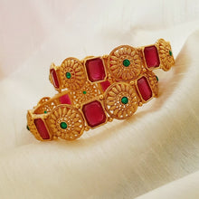 Rajwadi ClassicMatte Golden Kara