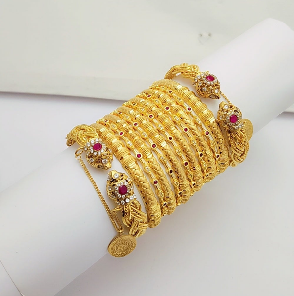 Brilliance Fusion Gold Polished Bangles set