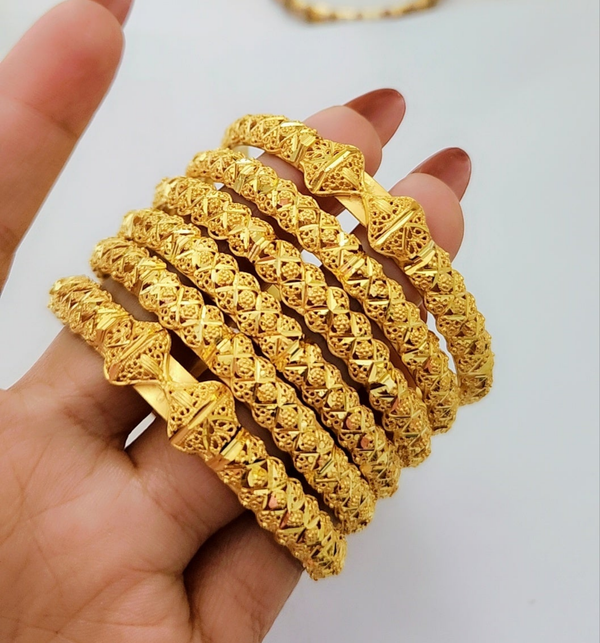 Aurum Luxe Lacker Bangles Set