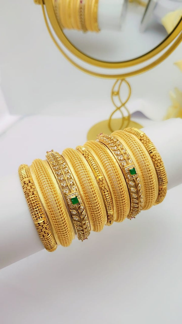 Chic Golden Bangle Set
