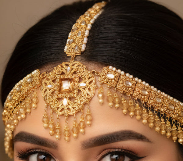 Regal Elegance Bridal Mathapatti – Opulent Hairpiece