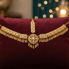 Regal Elegance Bridal Mathapatti – Opulent Hairpiece
