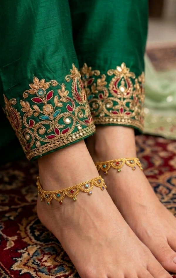 Radiant Gold Anklet for Women