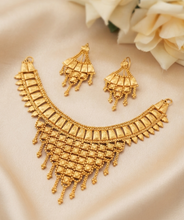 Opulent Majesty Statement Necklace