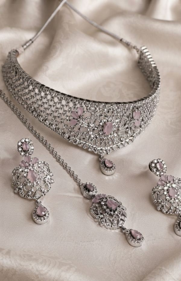 One Karat Opulence Necklace