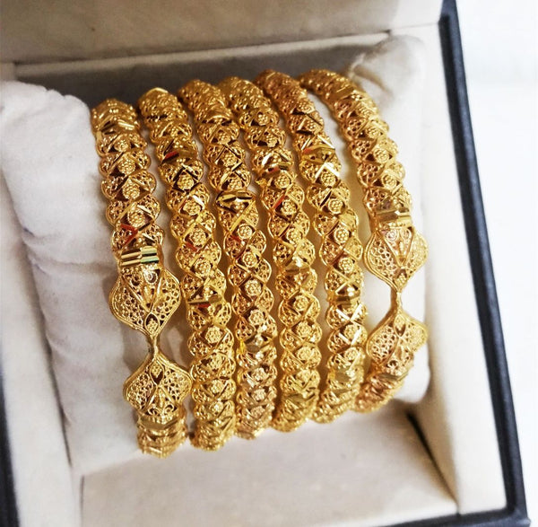 Heritage Gleam Gold Color Bangles