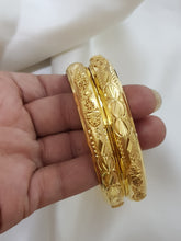 Ancient Elegance Gold Polished Bangles