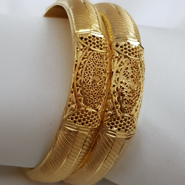 Lustrous Revolve Bangles