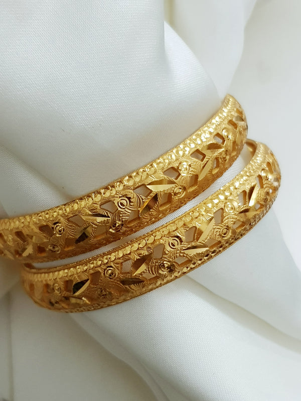 Divine Sparkle Gold Polished Bangles