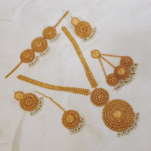 Sumptuous Gold Highlight Bridal Necklace Set