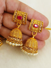 Regal Splendor Rajwari Necklace Set