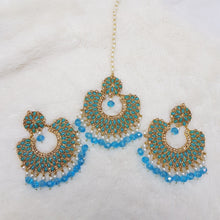 Light Blue Brilliant Bindia Earrings Set 