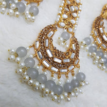 Radiant Bindia Earrings Set