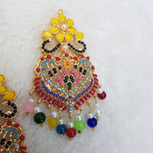 Bindia/Tika with Earrings Set In Multi Colors