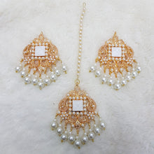 Glittering Bindia Earrings Set