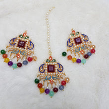 Glamorous Multi Color Bindia With Earrings