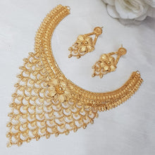 Radiant Gold Accent Necklace