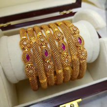 Aurum Luxe Lacker Bangles Set