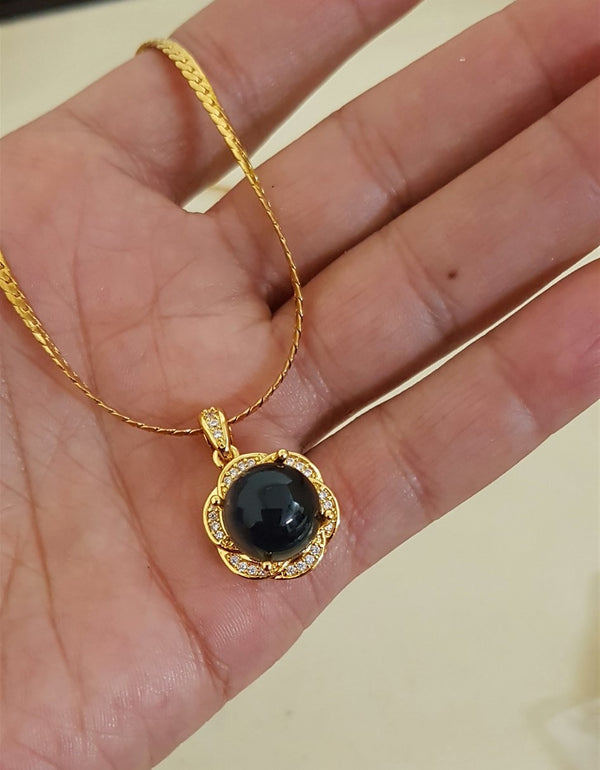 Black Stone Pendant 