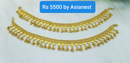 Graceful Gold Polished Anklet for Girls