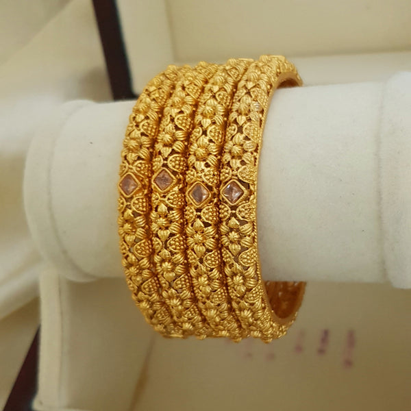 Grandiose Majesty Rajwari Bangles