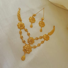 Gilded Gold Shine Necklace