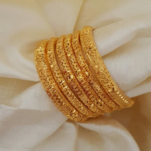 Divine Heritage Gold Polished Bangles