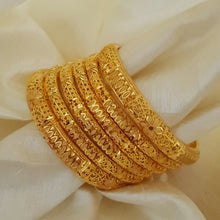 Divine Heritage Gold Polished Bangles