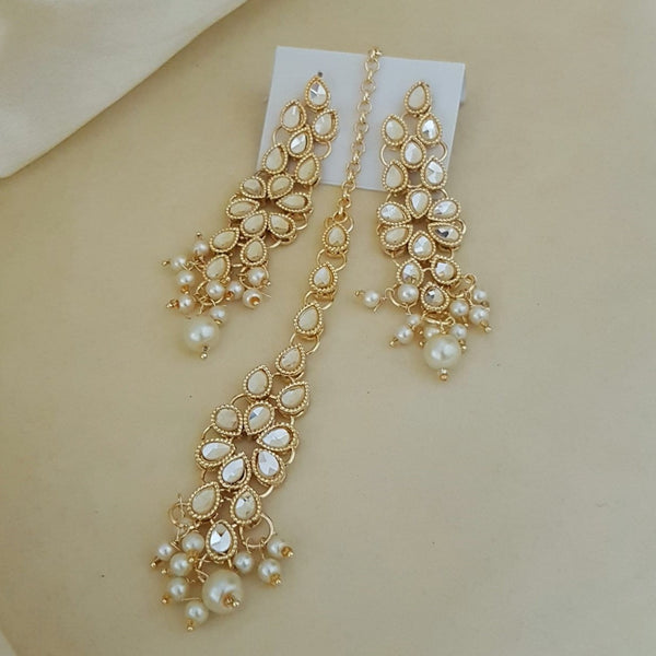 Shimmering Bindia Earrings Pair