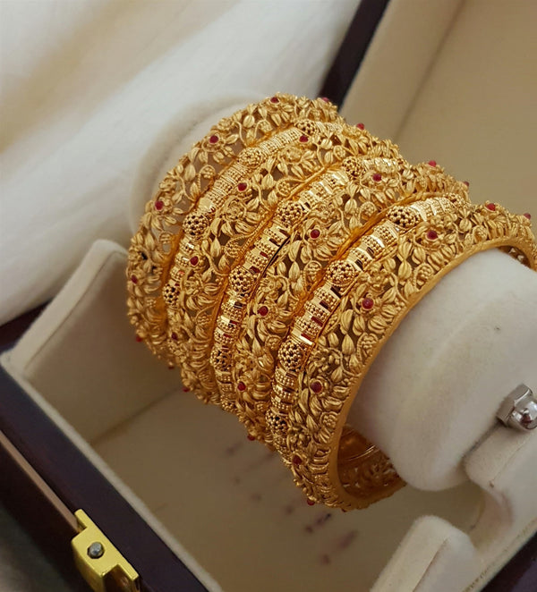 Exquisite Gold Look Finery Bangles