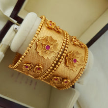 PrestigiousMatte Gold Rajwari Kara