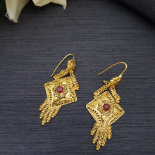 Women's Gold Sparkling Earrings