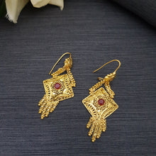 Women's Gold Sparkling Earrings