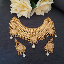 Radiant Gold Accent Necklace