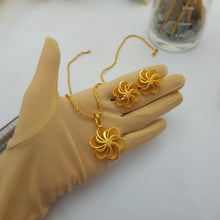 Gold Polished RP Design Pandant Set