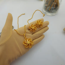 Gold Polished RP Design Pandant Set