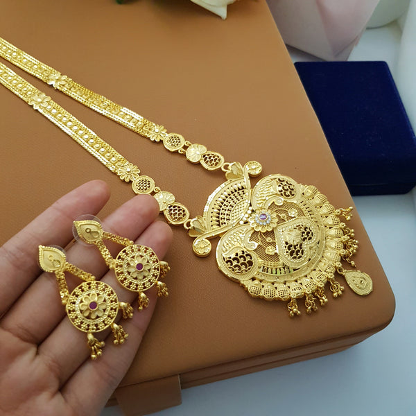 Luxe Gold Adorned Necklace