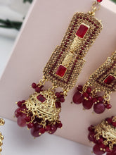 Radiant Elegance Zircon Necklace Set