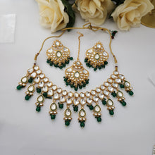 Exquisite Kundan Bridal Necklace Set