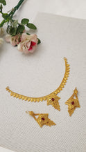 Sparkling Golden Charm Necklace – Premium Fashion Jewelry for Women