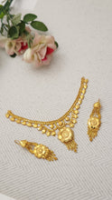Golden Aura Shine Necklace – Elegant Fashion Jewelry for Women