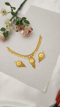 Radiant Golden Spark Necklace – Elegant Fashion Jewelry for Women