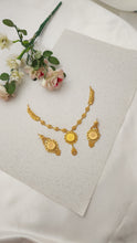 Regal Golden Sparkle Necklace – Premium Fashion Jewelry for Women