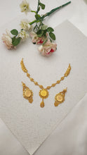 Regal Golden Sparkle Necklace – Premium Fashion Jewelry for Women