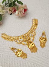 Royal Golden Aura Necklace – Premium Fashion Jewelry for Women
