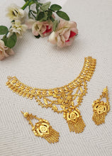 Royal Golden Aura Necklace – Premium Fashion Jewelry for Women