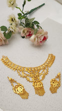 Royal Golden Aura Necklace – Premium Fashion Jewelry for Women